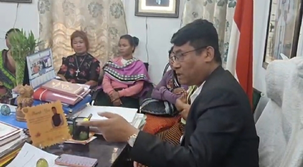 প্রতিশ্রুতি নয়, চাই স্থায়ী সমাধান — মন্ত্রীর কাছে দাবি জনজাতিদের