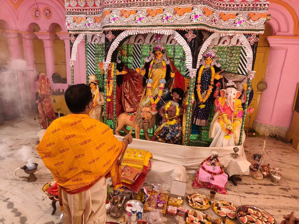 দুর্গাবাড়িতে মহানবমী পূজা 