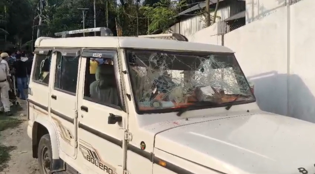 ভোটের শেষ লগ্নে রণক্ষেত্র কল্যাণপুর, গুলির অভিযোগে উত্তপ্ত মহারানী