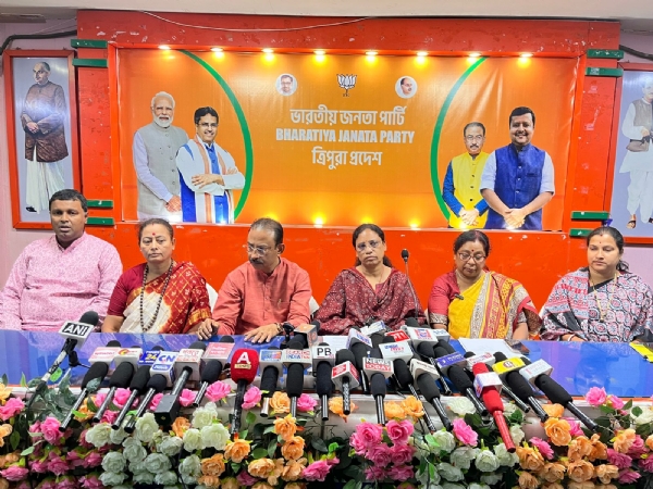 ঐতিহাসিক সুযোগ হাতছাড়া, নারী সংরক্ষণ ইস্যুতে সরব বিজেপি 