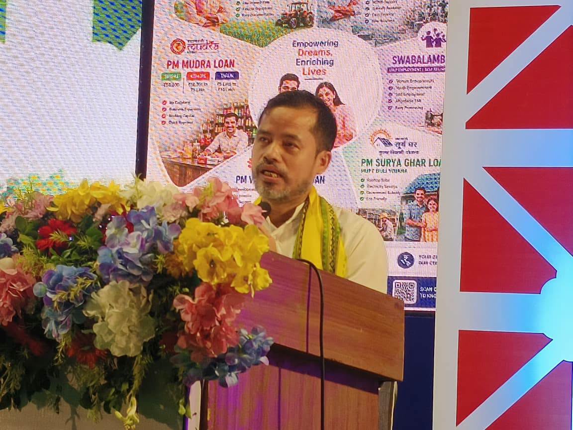 ব্যাঙ্ক কর্মীদের কর্মকান্ডে ক্ষোভ প্রকাশ সমবায় মন্ত্রীর