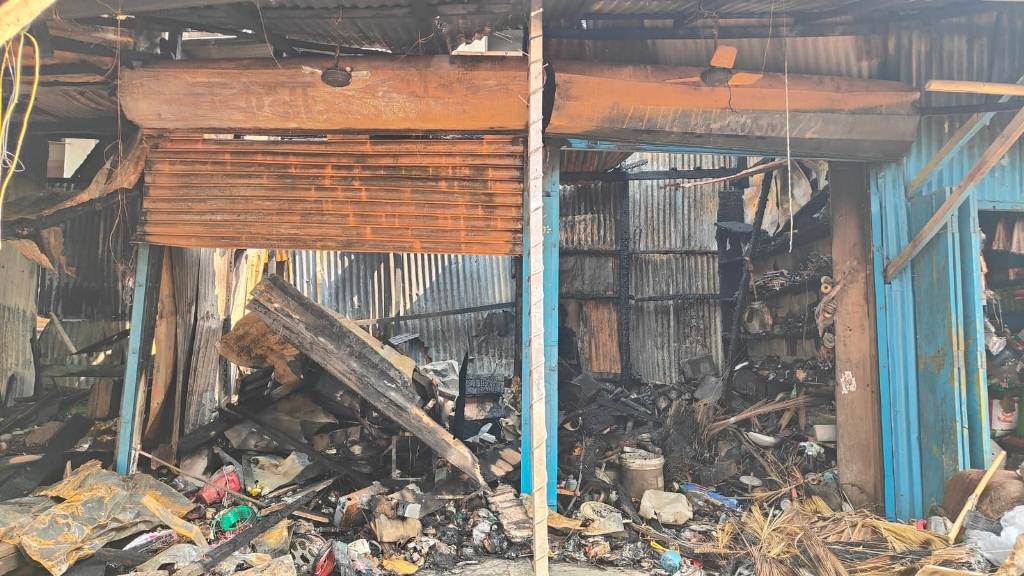 ভয়াবহ অগ্নিকাণ্ডে ভস্মীভূত তেলিয়ামুড়া বাজারের একাধিক দোকান 