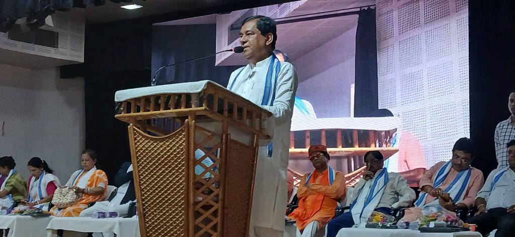 সকলকে ঐক্যবদ্ধভাবে কাজ করার বার্তা দীপকের 