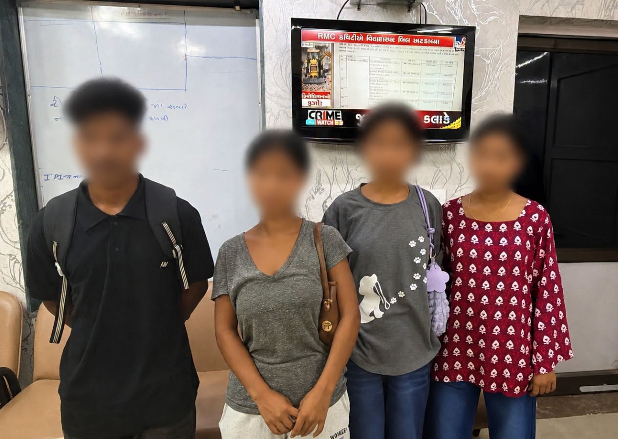 গুজরাট থেকে উদ্ধার অপহৃত তিন নাবালিকা 