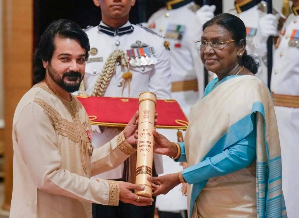 পদ্মশ্রী সম্মানে ভূষিত প্রসেনজিৎ চট্টোপাধ্যায়