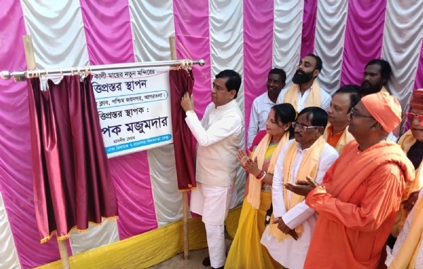কালী মন্দিরের ভিত্তিপ্রস্তর স্থাপন করলেন মেয়র