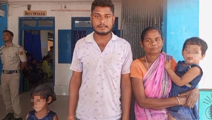 স্বামী–সন্তান ছেড়ে পরকীয়ার জেরে অমানবিক সিদ্ধান্ত গৃহবধূর! 