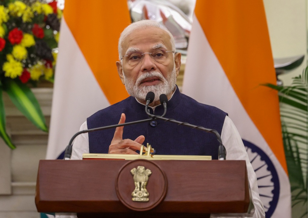 সন্ত্রাসের কাছে মাথা নত করবে না ভারত : প্রধানমন্ত্রী