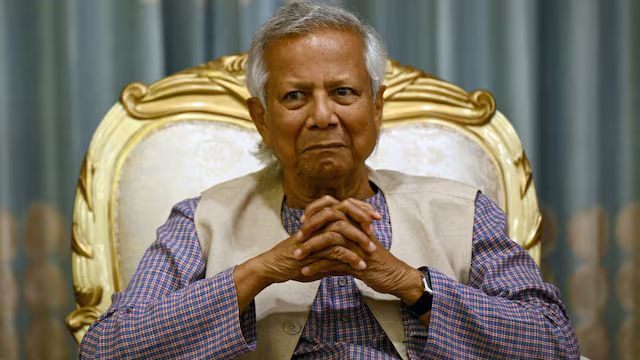 নাটকীয় মোড় বাংলাদেশে, পদত্যাগের দোরগোড়ায় ইউনূস
