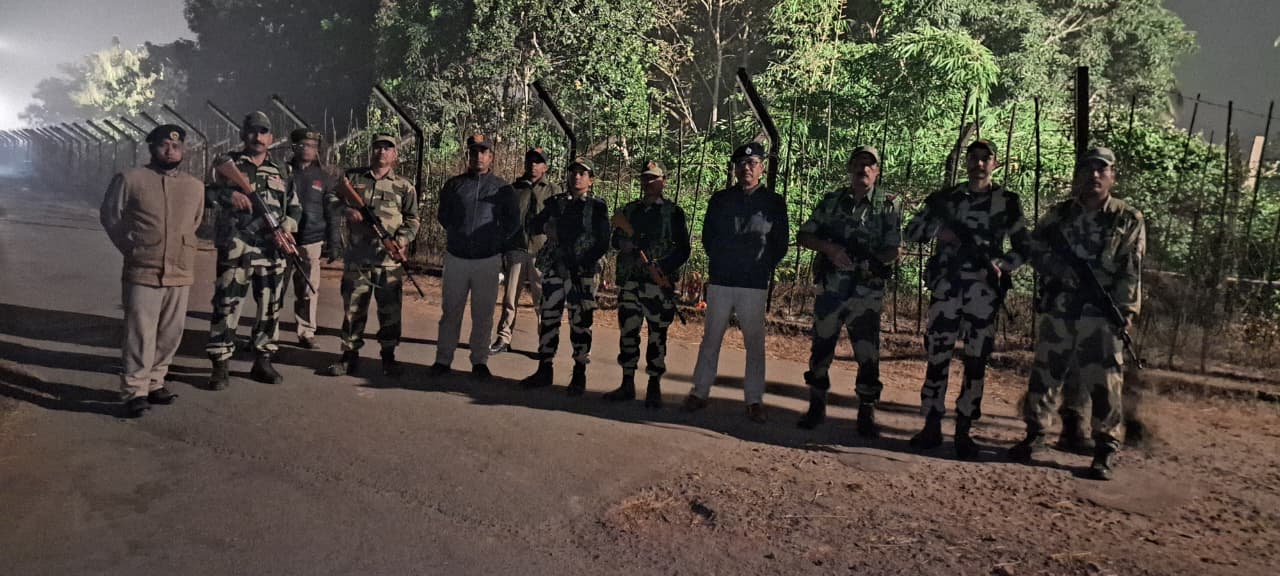 সীমান্তে সতর্কতা জোরদার, যৌথ টহল অব্যাহত খোয়াইয়ে  