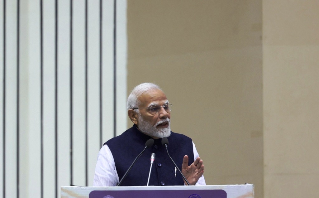 ভারতীয় সংস্কৃতিকে বাঁচিয়ে রাখে উৎসব : প্রধানমন্ত্রী ভারতীয় সংস্কৃতিকে বাঁচিয়ে রাখে উৎসব : প্রধানমন্ত্রী