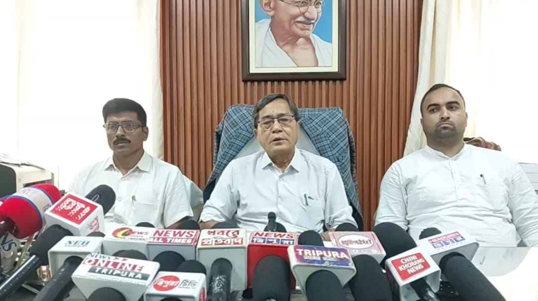 শহরজুড়ে উন্নয়নের ফ্লাক্স, গ্রাম-পাহাড়ে অভাবের হাহাকার : বিরোধী দলনেতা