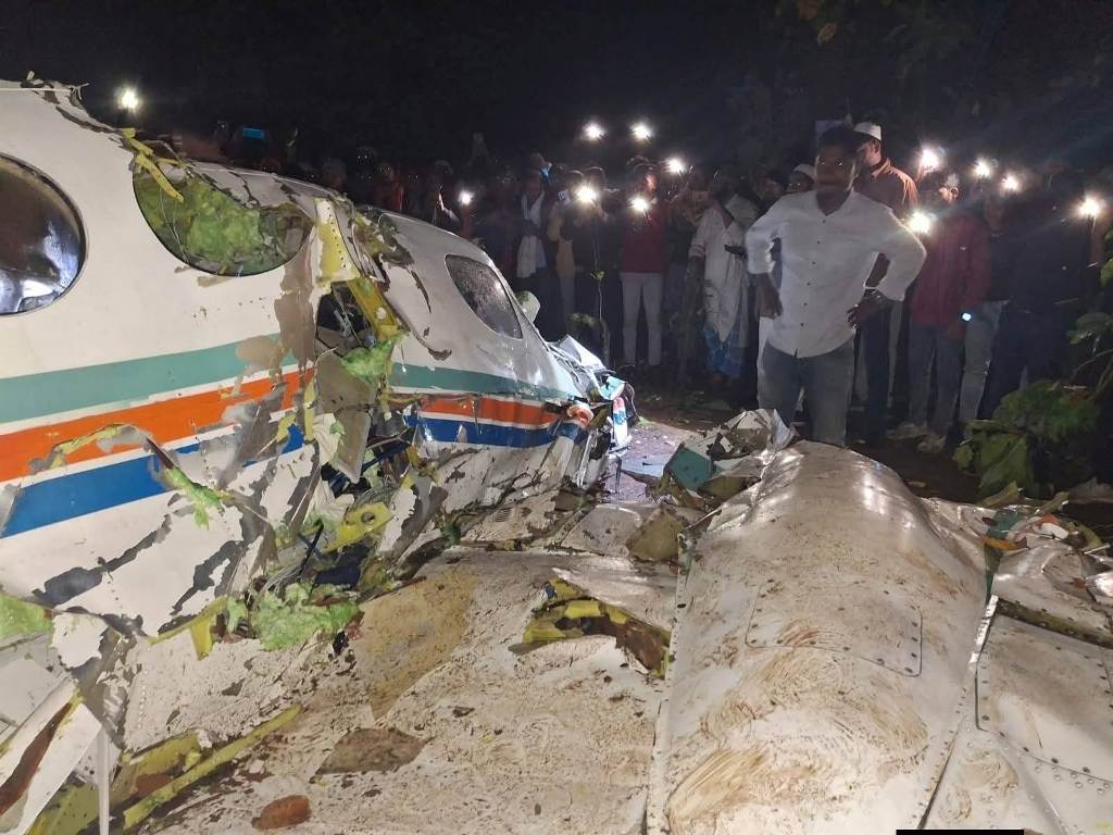 ঝাড়খণ্ডে এয়ার অ্যাম্বুলেন্স ভেঙে মৃত রোগী-চিকিৎসক সহ ৭ জন