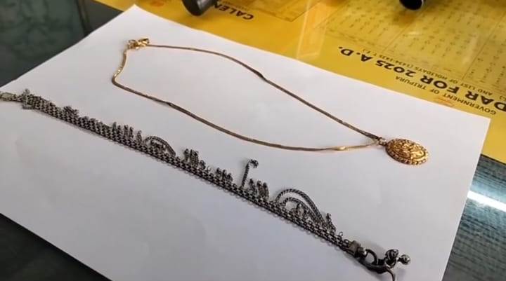 চুরি যাওয়া স্বর্ণালংকারসহ গ্রেপ্তার অভিযুক্ত