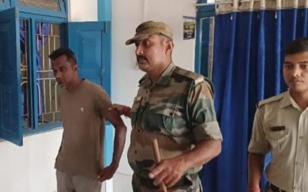 খোয়াইয়ে গৃহবধূর রহস্যমৃত্যুতে আটক স্বামী 