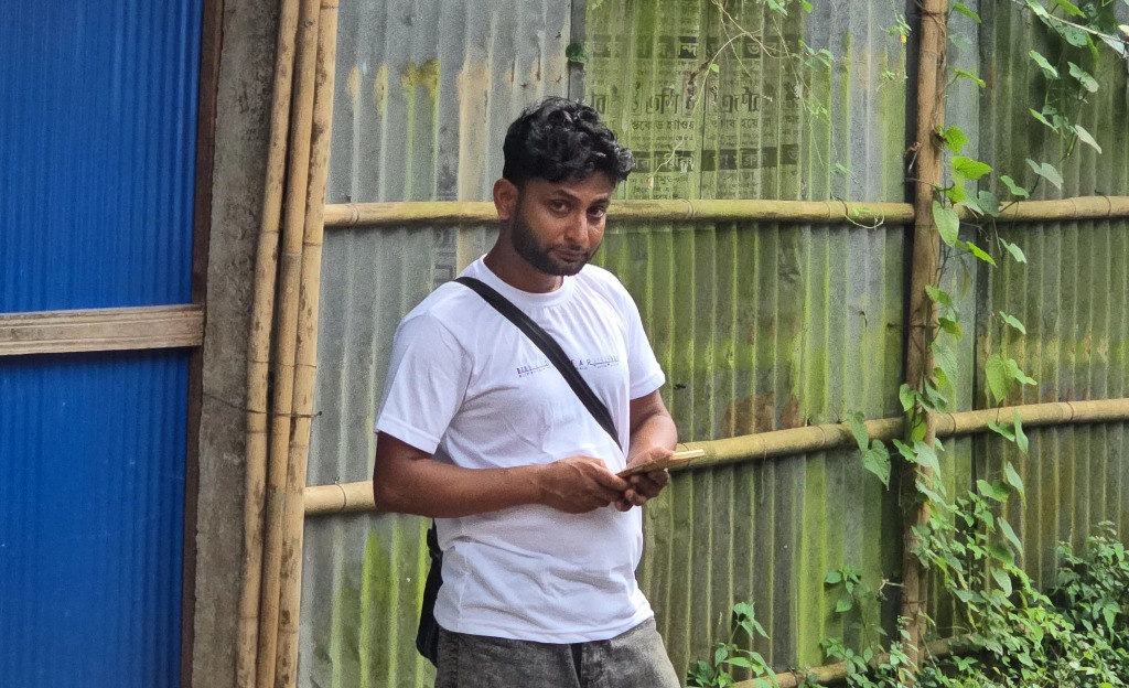 সাংবাদিক পরিচয় দিয়ে ব্ল্যাকমেইলের চেষ্টার অভিযোগে গ্রেফতার যুবক 