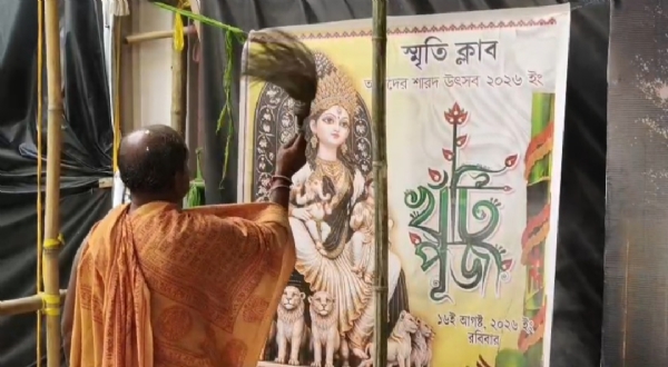 শারদোৎসবে থিমের চমক শহর আগরতলায় 