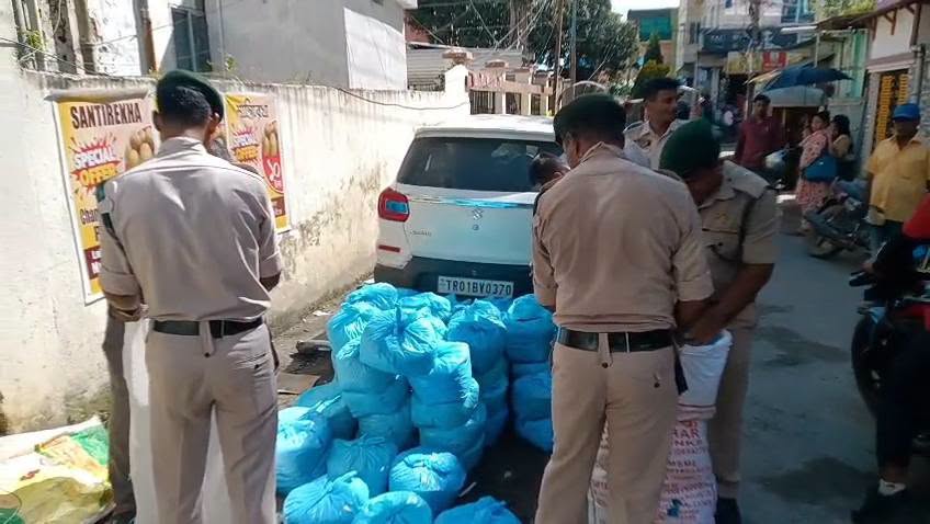লেক চৌমুহনীতে গাড়ি তল্লাশি, উদ্ধার ৯৬ লক্ষ টাকার গাঁজা 