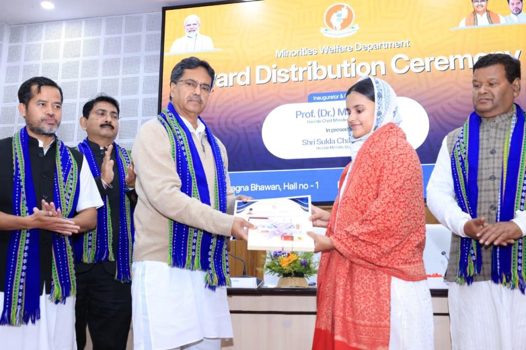 সব অংশের মানুষের উন্নয়নে কাজ করছে বর্তমান সরকার : মুখ্যমন্ত্রী 