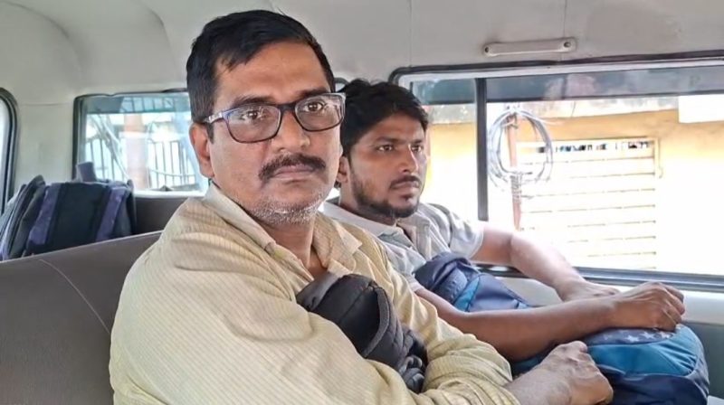 রেলস্টেশনে ফেনসিডিল কাণ্ডে কলকাতা থেকে আটক দুই 