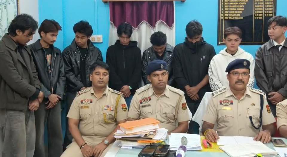 শহরে তাণ্ডব চালিয়ে জেল হেফাজতে ৯ কলেজ পড়ুয়া