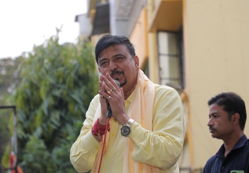 শেষ পর্যন্ত গ্রেফতার তৃণমূলের সদ্যপ্রাক্তন মন্ত্রী সুজিত বসু
