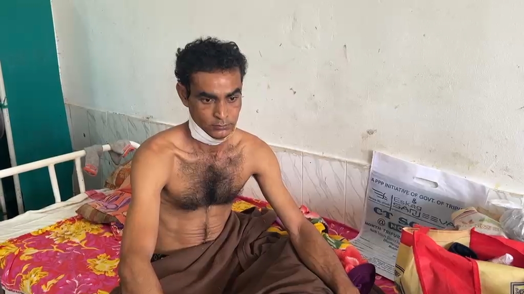 সবজি ব্যবসায়ীর উপর নৃশংস হামলা দুষ্কৃতিকারীদের