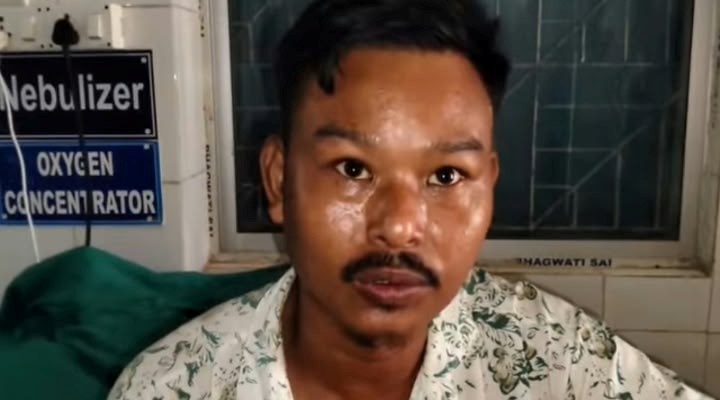 পূজার চাঁদা সংগ্রহ করা নিয়ে টমটম চালক ও যাত্রীদের মারধর