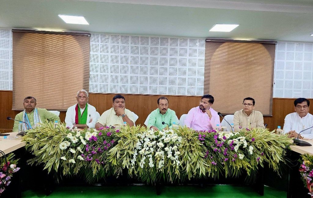 গণতন্ত্র বাঁচাও, অরাজকতা হটাও আন্দোলনের ডাক বিজেপির 