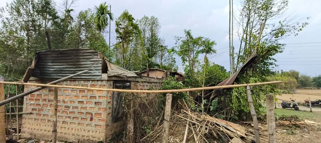 চৈত্রের শুরুতেই দাপট দেখালো শক্তিশালী ঘূর্ণিঝড়
