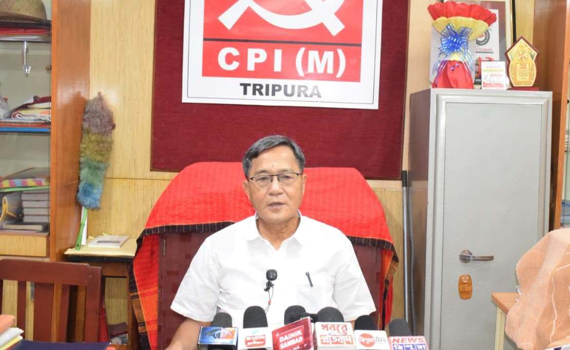 সংবাদমাধ্যমের কণ্ঠরোধ নিয়ে সরকারের তীব্র সমালোচনা বিরোধী দলনেতার 