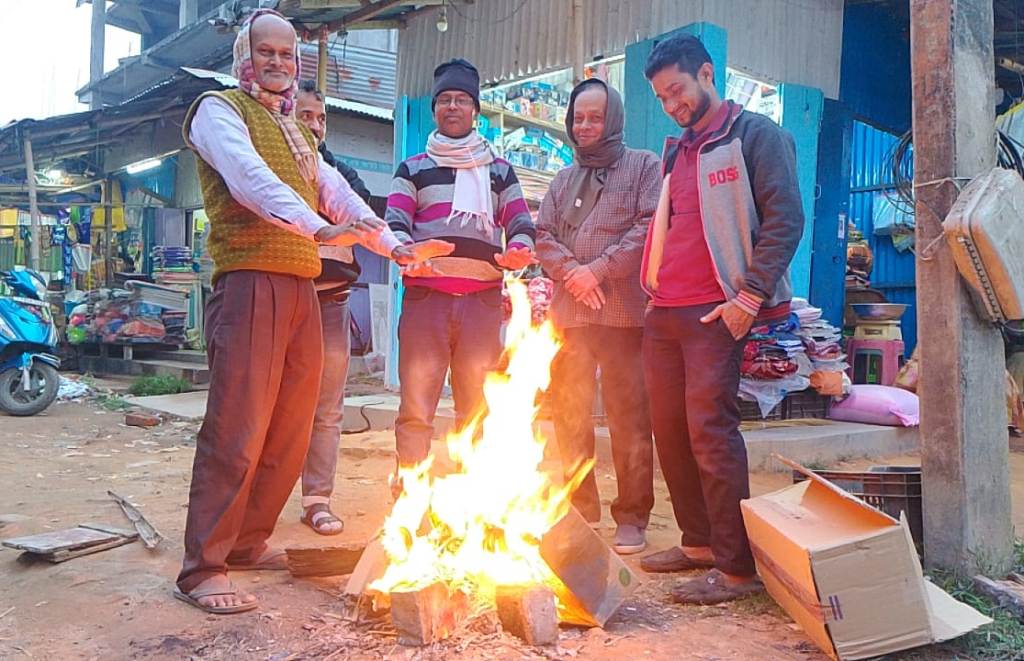 বছরের শেষে হাড় কাঁপানো ঠাণ্ডায় জবুথবু গোটা রাজ্য