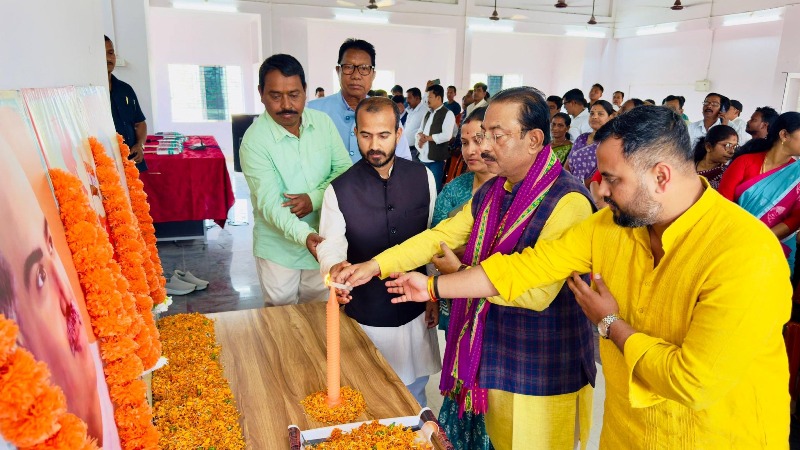 দলীয় নেতাদের ঐক্যবদ্ধভাবে কাজ করার আহ্বান সভাপতির 