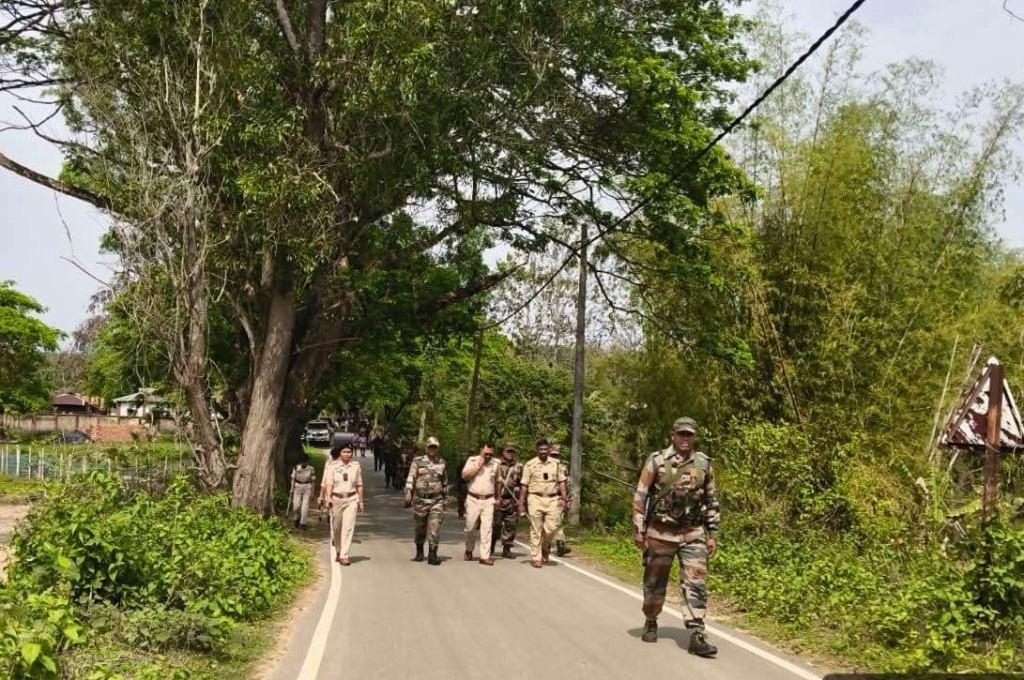 এডিসি নির্বাচন ঘিরে খোয়াই জেলায় পুলিশ-প্রশাসনের যৌথ টহল