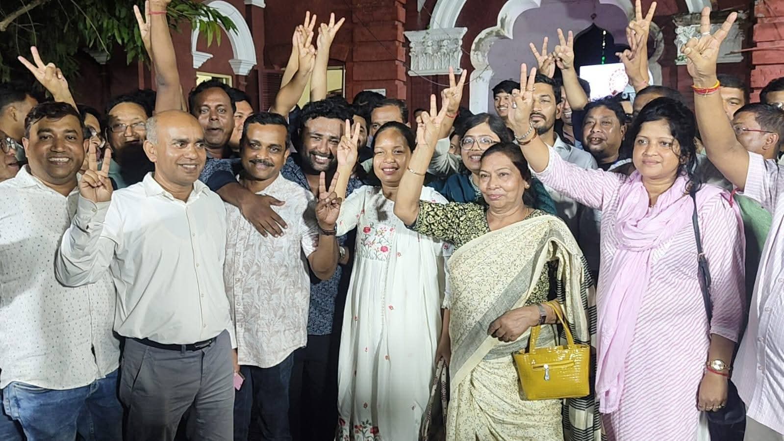 ত্রিপুরা বার নির্বাচনে জয়জয়কার বাম-কংগ্রেস সমর্থিত মঞ্চের 