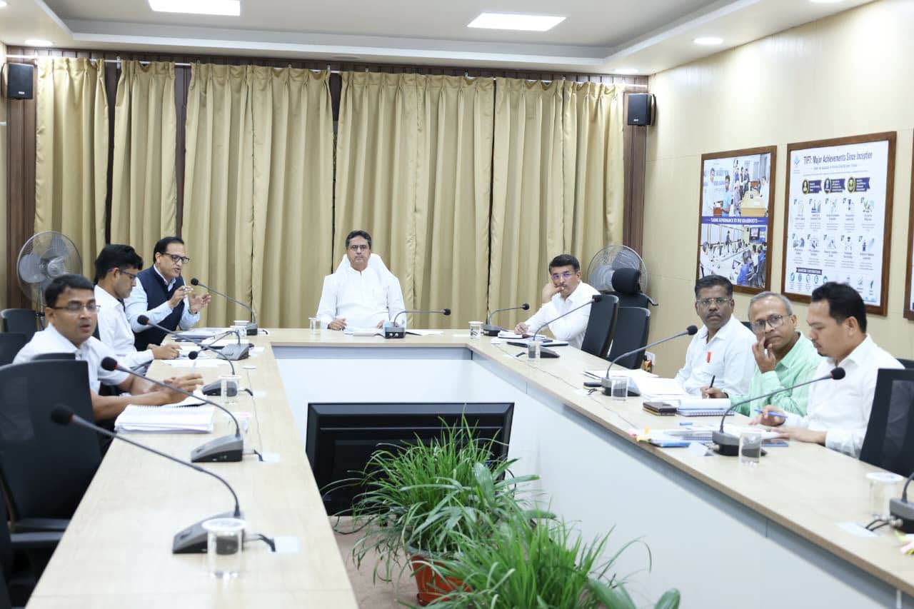 মানুষের জন্য সহজ ভূমি প্রশাসন গড়ে তোলার ওপর গুরুত্ব আরোপ মুখ্যমন্ত্রীর  