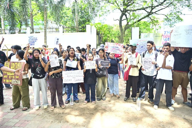 রাজ্যেও বিক্ষোভ কর্মসূচি জারি পড়ুয়াদের 