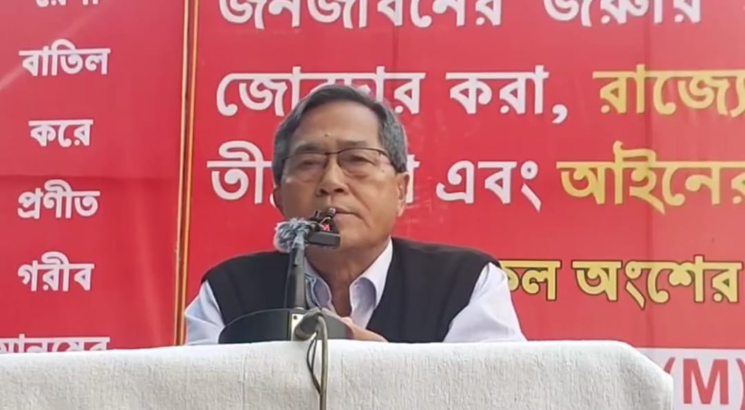 অনৈতিক জোট সরকার চলছে এখন রাজ্যে, দাবি বিরোধী দলনেতার 