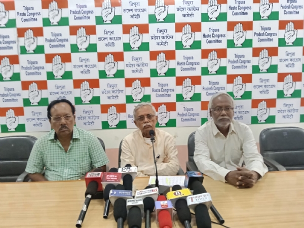 বর্তমানে নানা সমস্যার সম্মুখীন সাধারণ মানুষ, দাবি কংগ্রেসের 