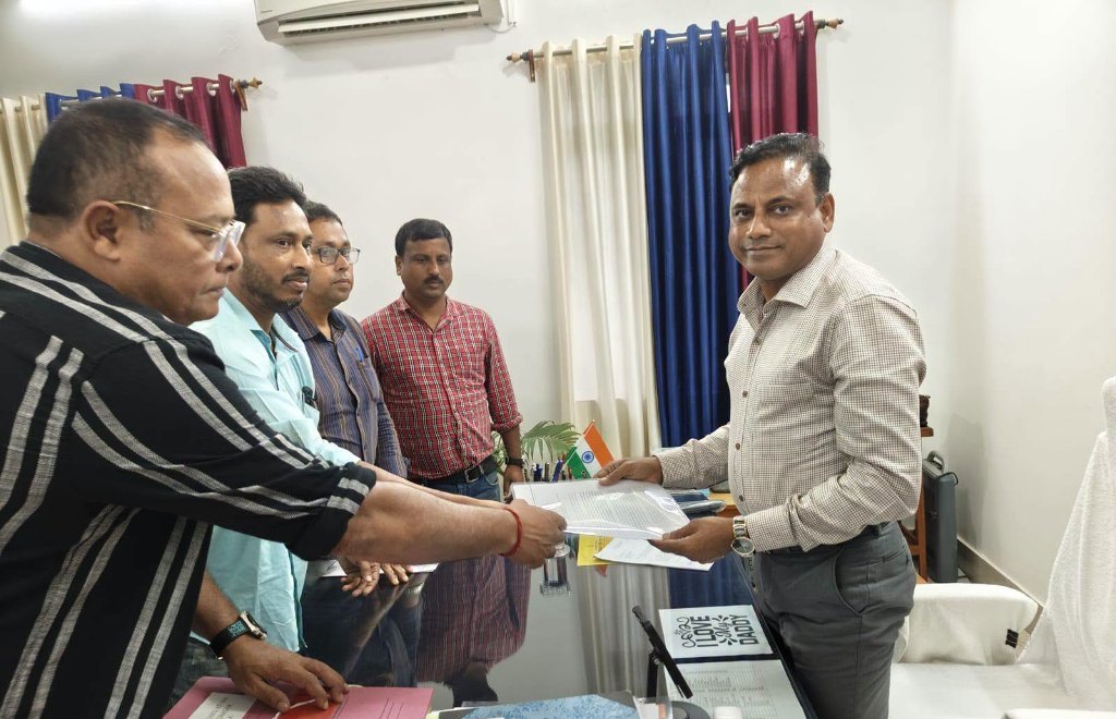 পুলিশের নিরাপত্তার দাবিতে সরব বাম যুবারা 