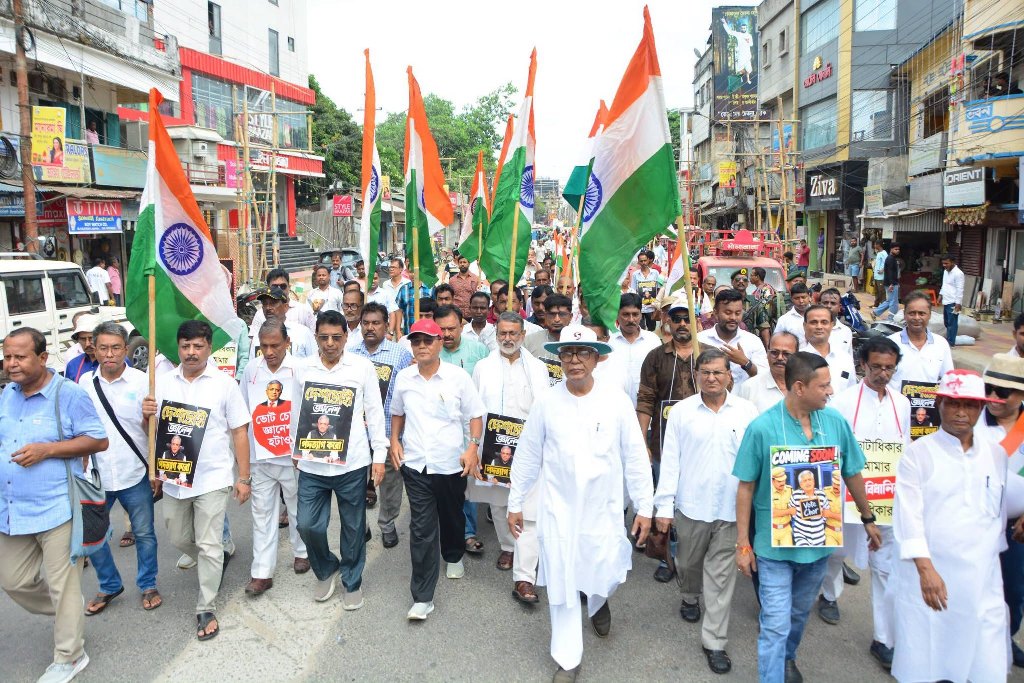 গণতন্ত্র রক্ষায় রাজ্যেও ঐক্যবদ্ধ হওয়ার বার্তা ইন্ডিয়া ব্লকের 