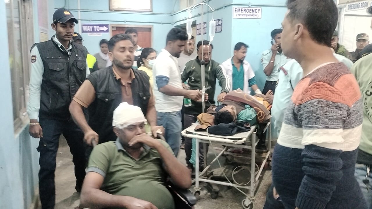 রণক্ষেত্র কৈলাসহর, চললো গুলি, রক্তাক্ত পাঁচ 