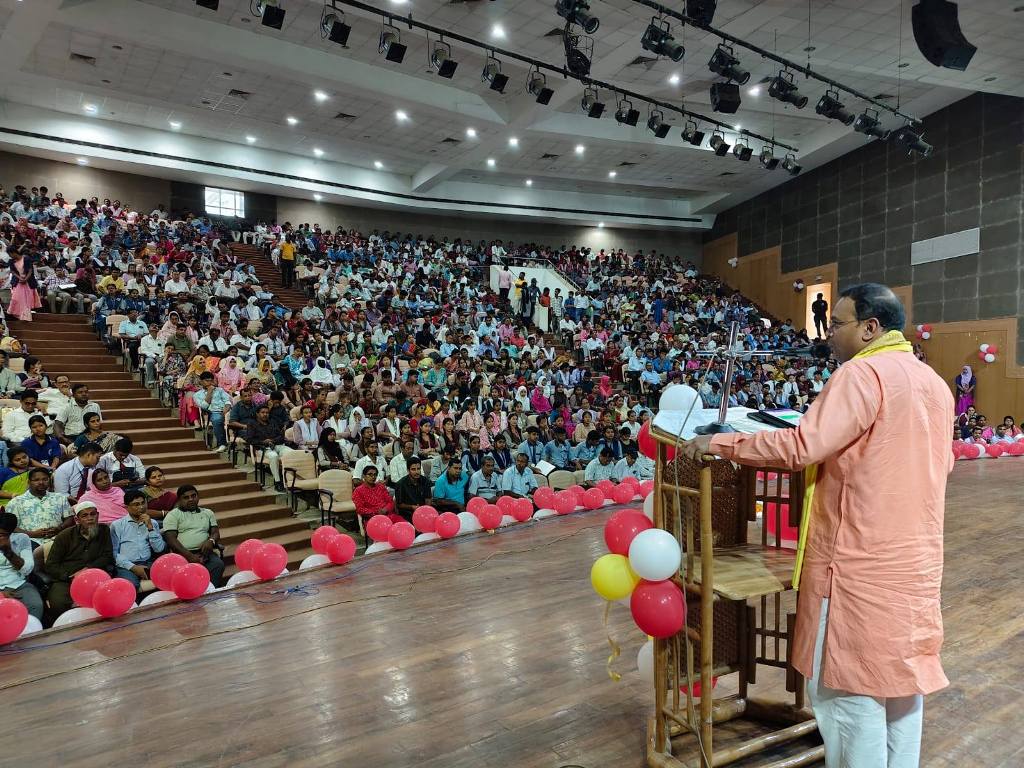বিকশিত ভারত গড়ে তুলতে নব প্রজন্মকে এগিয়ে আসার বার্তা উচ্চশিক্ষামন্ত্রীর 
