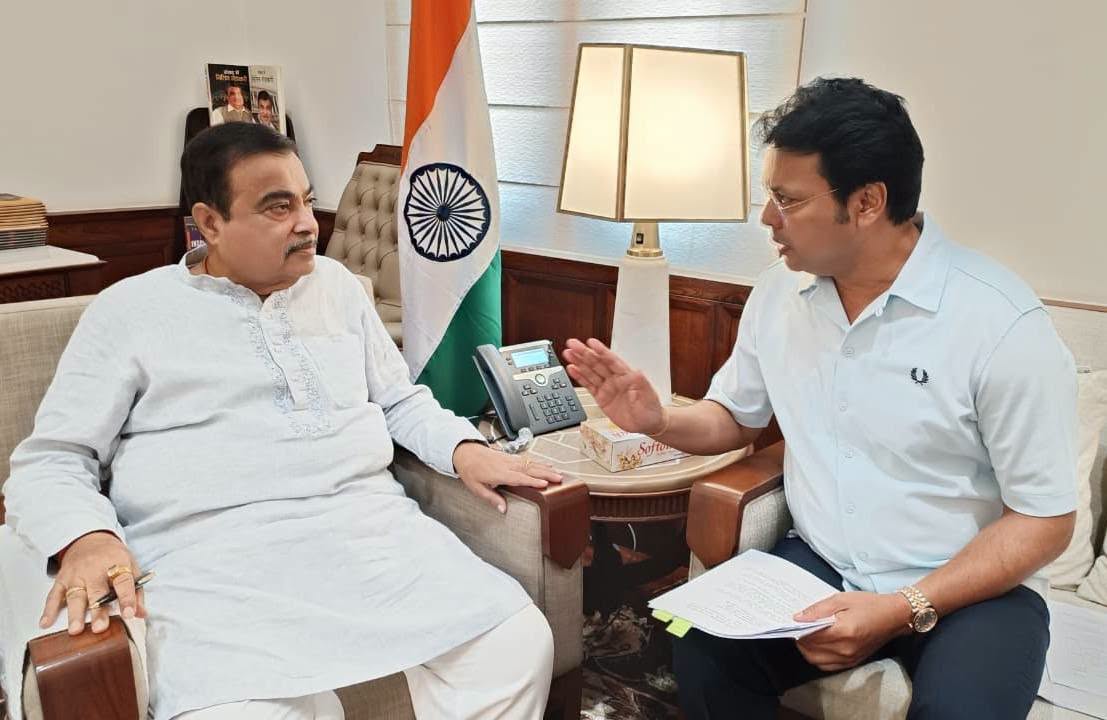ত্রিপুরার জাতীয় সড়ক নিয়ে নীতিন গড়করীর সঙ্গে বৈঠকে বিপ্লবের 