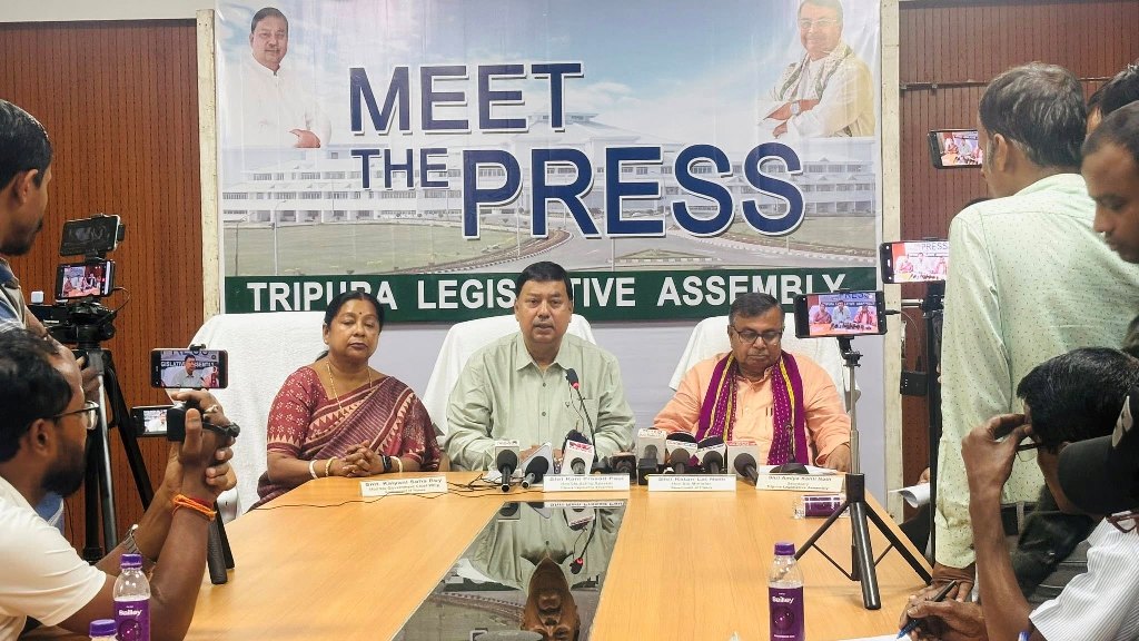 জনপ্রতিনিধিদের জবাবদিহিমূলক কর্মশালা 