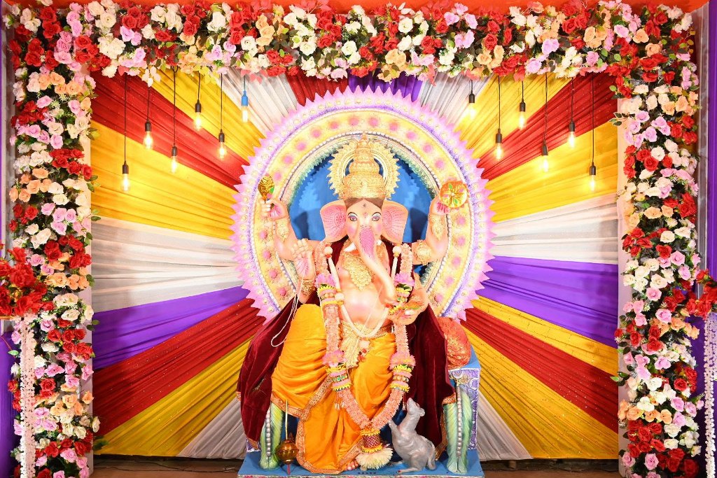 সিদ্ধিদাতার আরাধনায় মেতেছে সমগ্র রাজ্য 