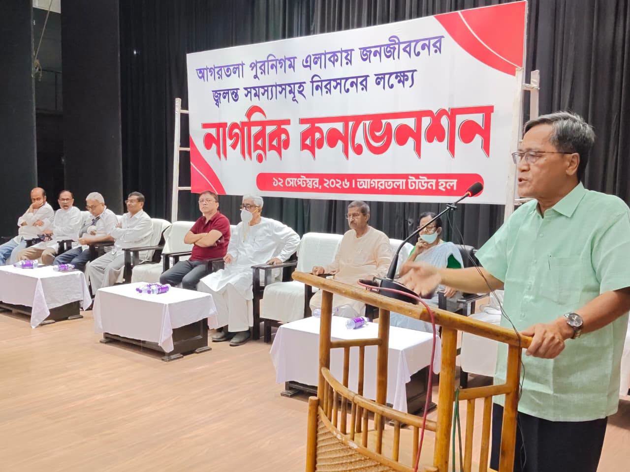 সাধারণ নাগরিকরা প্রত্যাশিত পরিষেবা থেকে বঞ্চিত : বিরোধী দলনেতা